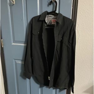 Men’s Black Wrangler Button Up
